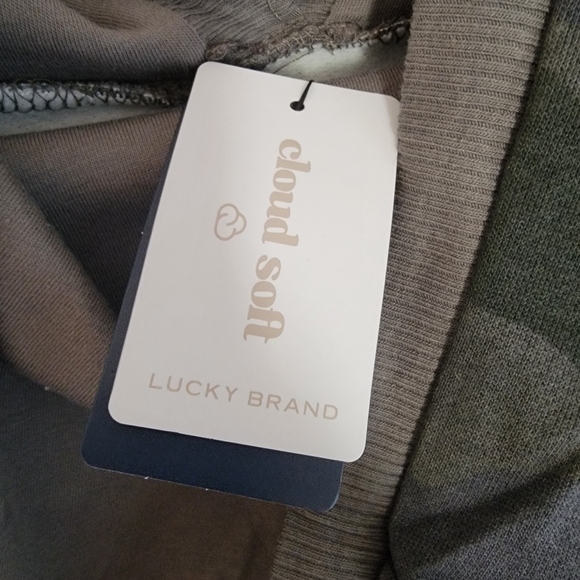 Lucky Brand NWT Camo Chill at Home Hoodie Size XL - Picture 8 of 9